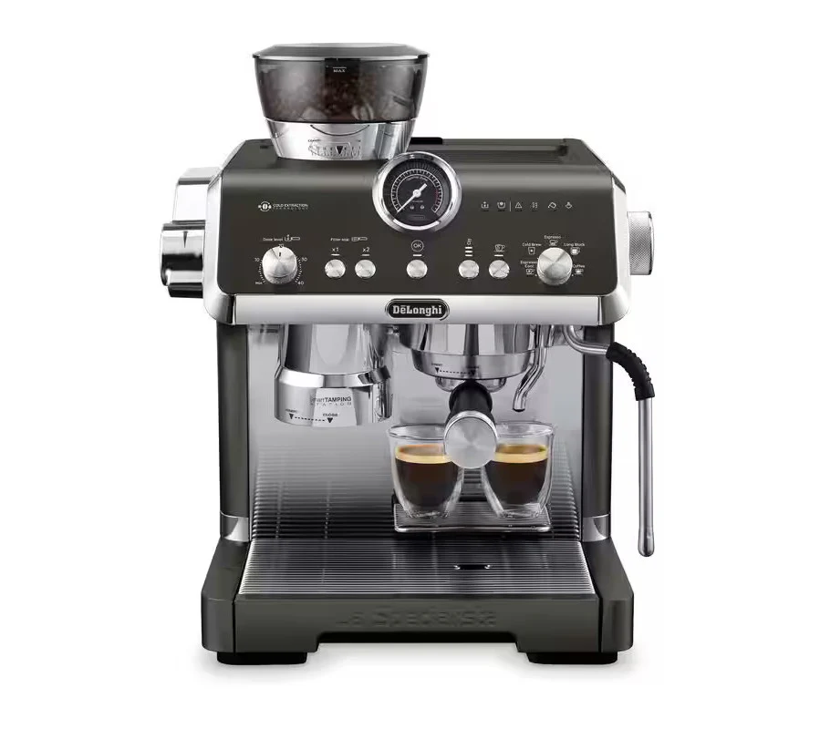 מכונת הקפה השחורה De'Longhi La Specialista Opera EC9555.BK
