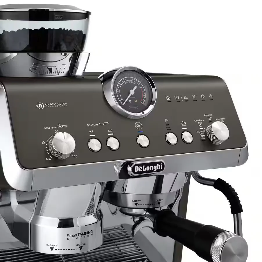 מכונת הקפה השחורה De'Longhi La Specialista Opera EC9555.BK - Image 5